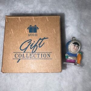Avon vintage miniature wee winter ornament Eskimo